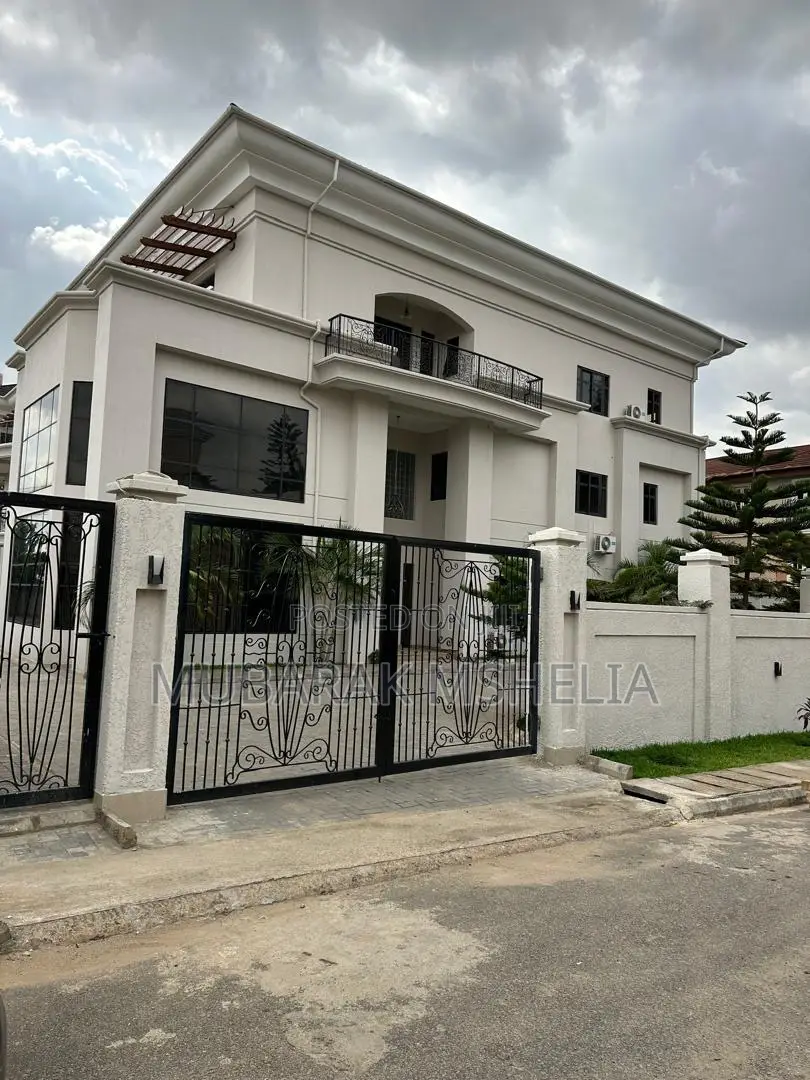 6bdrm Mansion in Maitama for sale in Maitama