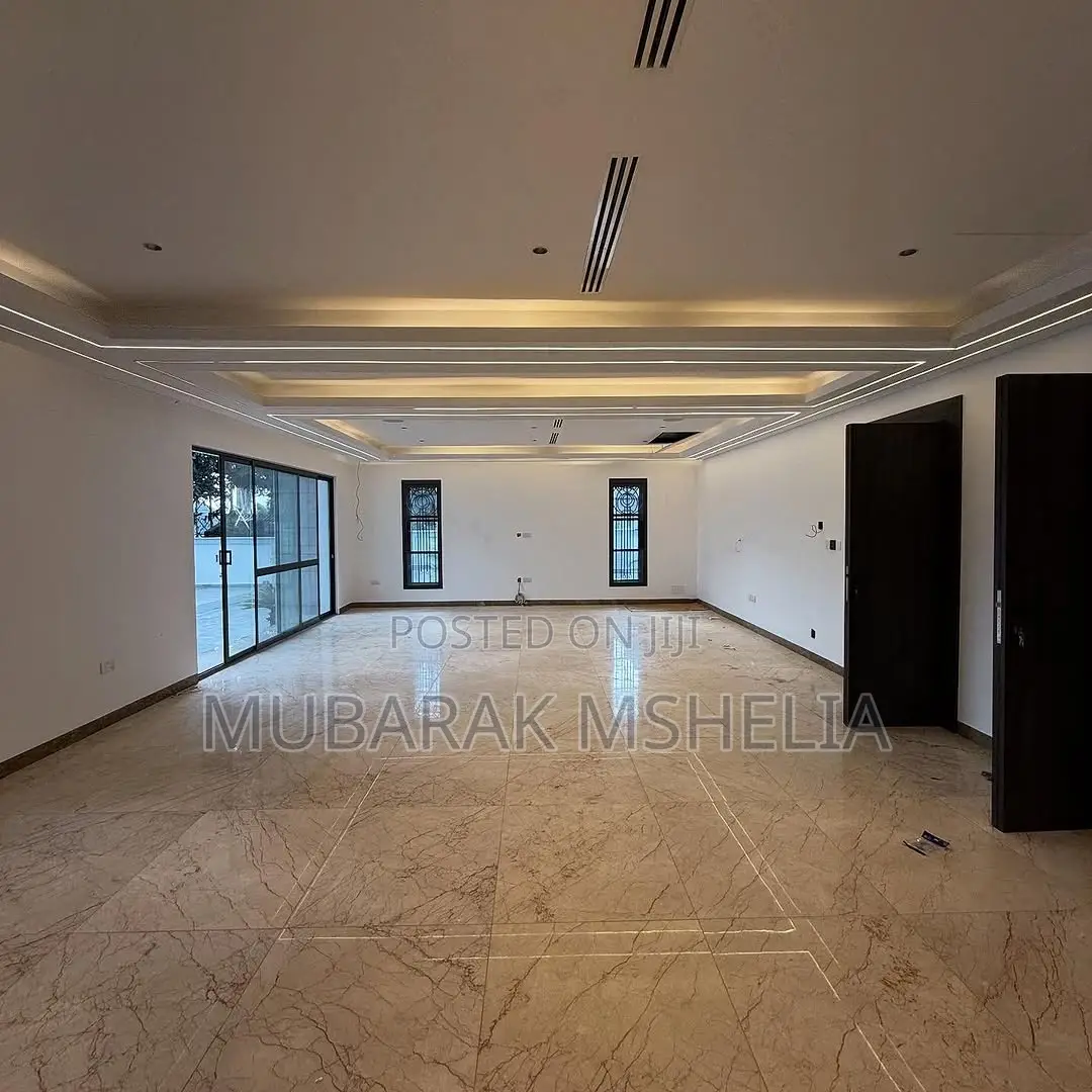 7bdrm Duplex in Maitama for sale in Maitama