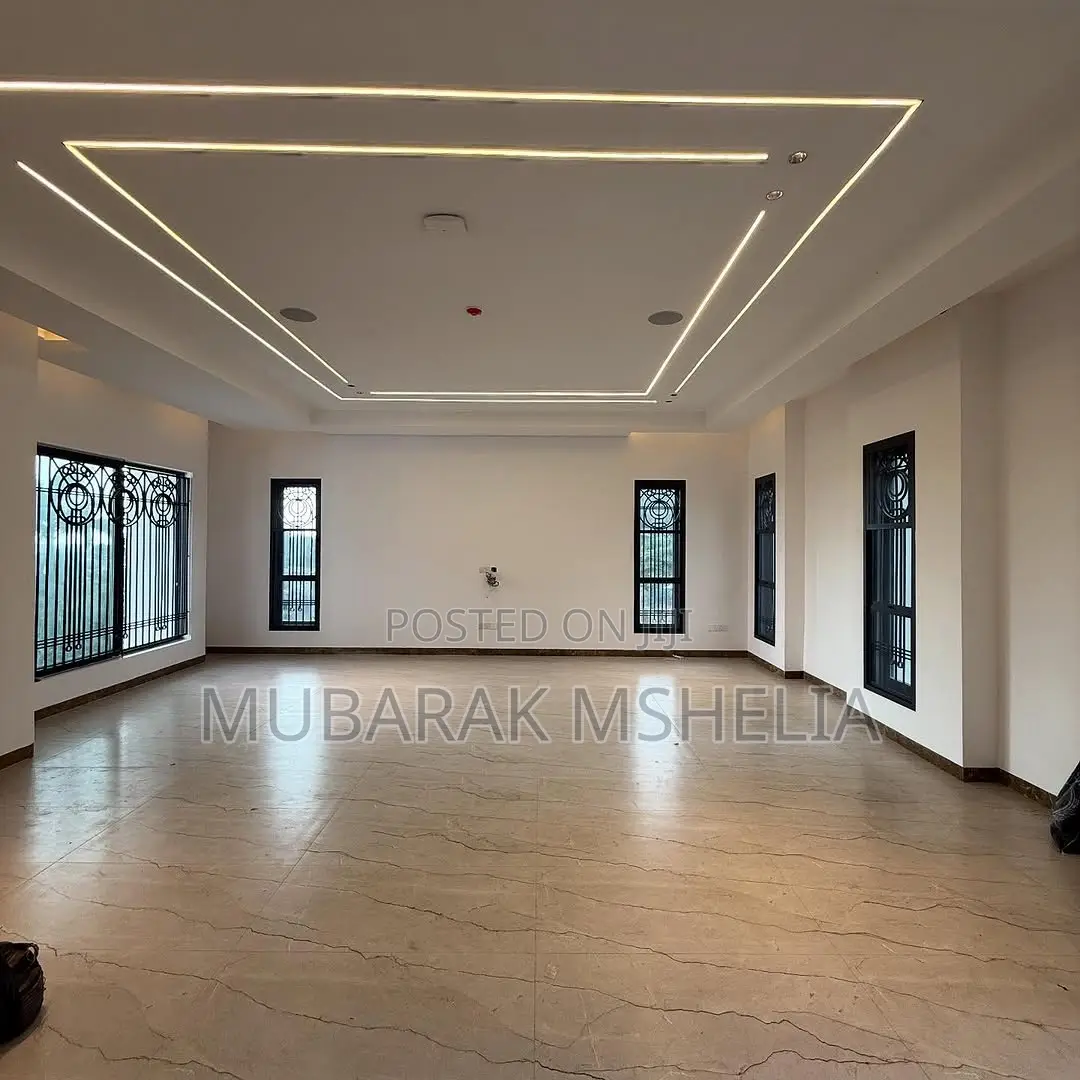 7bdrm Duplex in Maitama for sale in Maitama