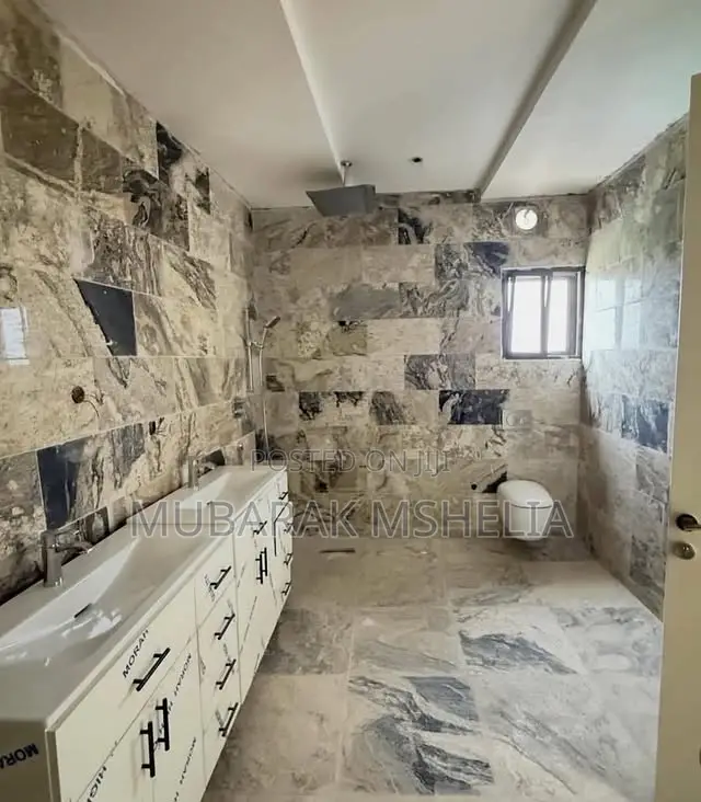5bdrm Duplex in Katampe Extension for sale in Katampe Extension
