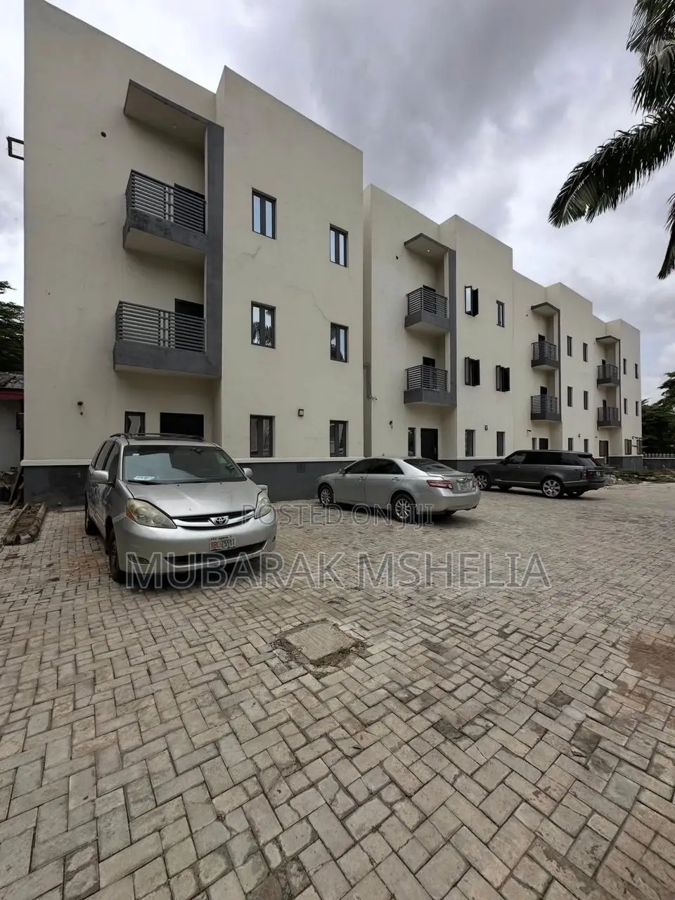4bdrm Duplex in Utako for sale in Utako