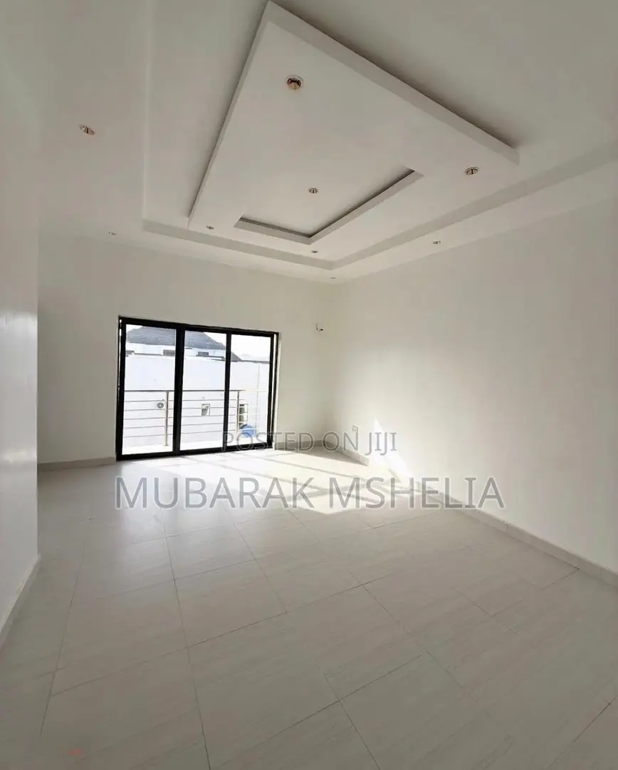 5bdrm Duplex in Guzape District for sale in Guzape District