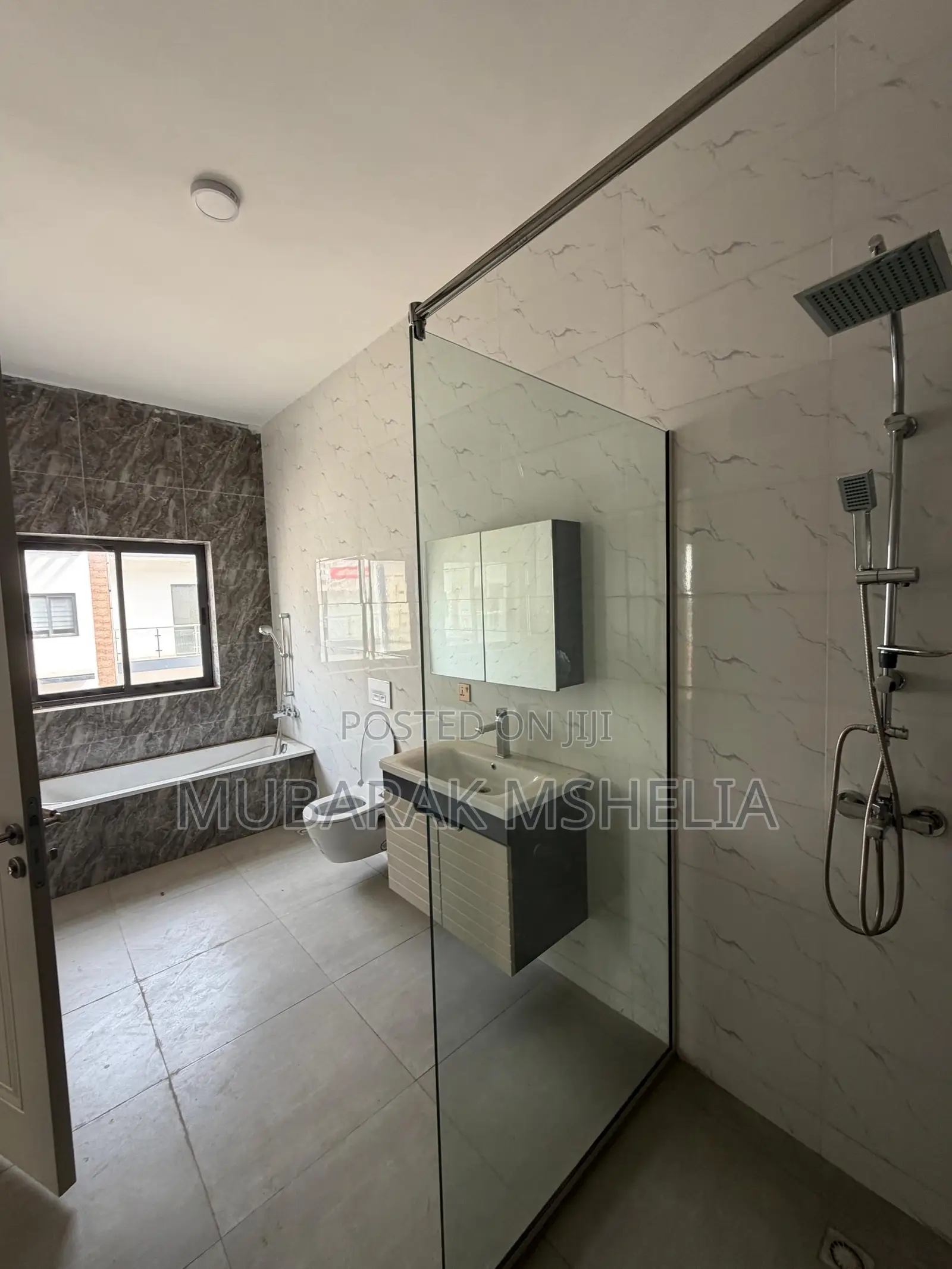 5bdrm Duplex in Jahi for sale in Jahi