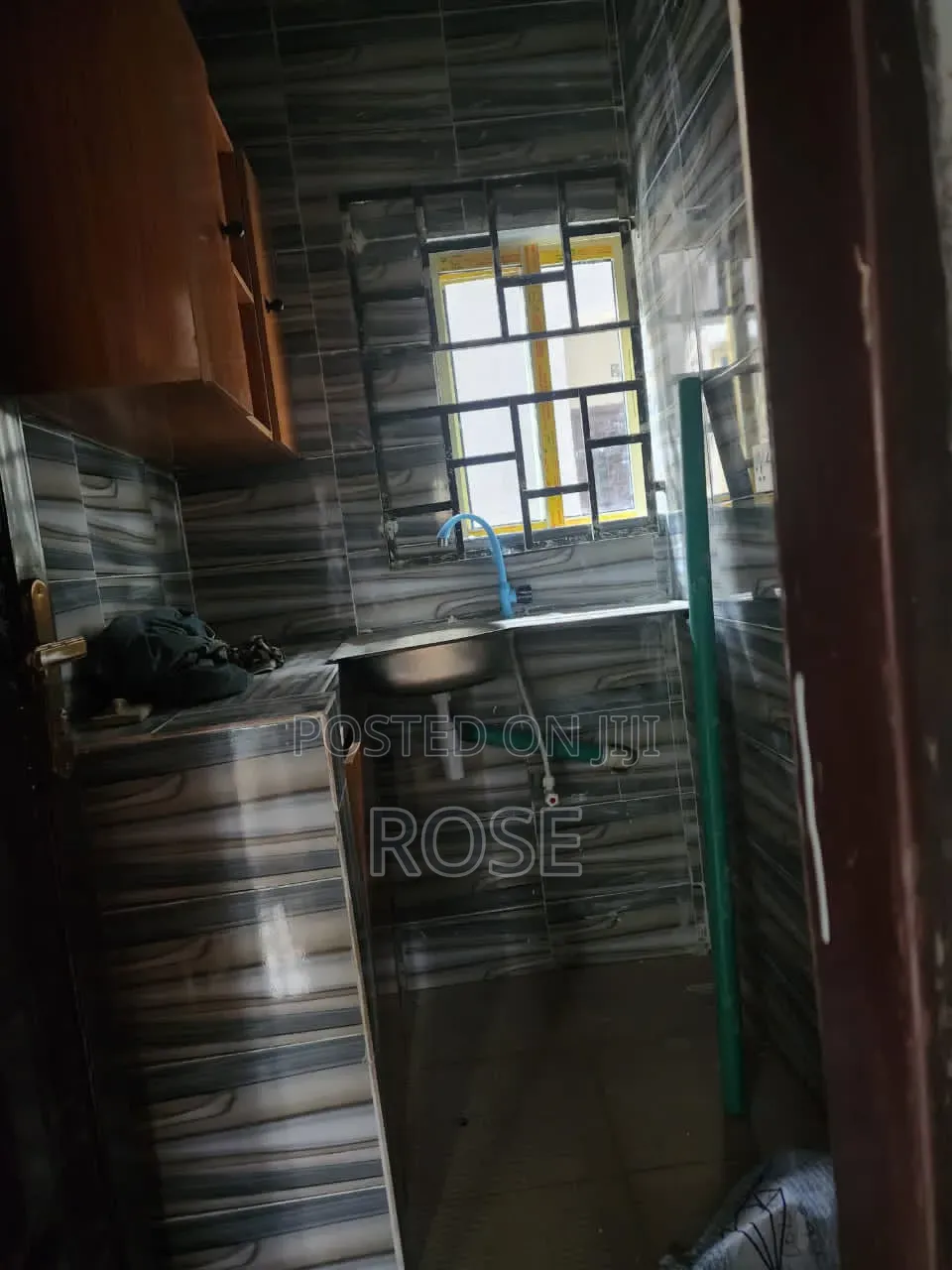 1bdrm Bungalow in Ikpa Road, Uyo for rent in Uyo