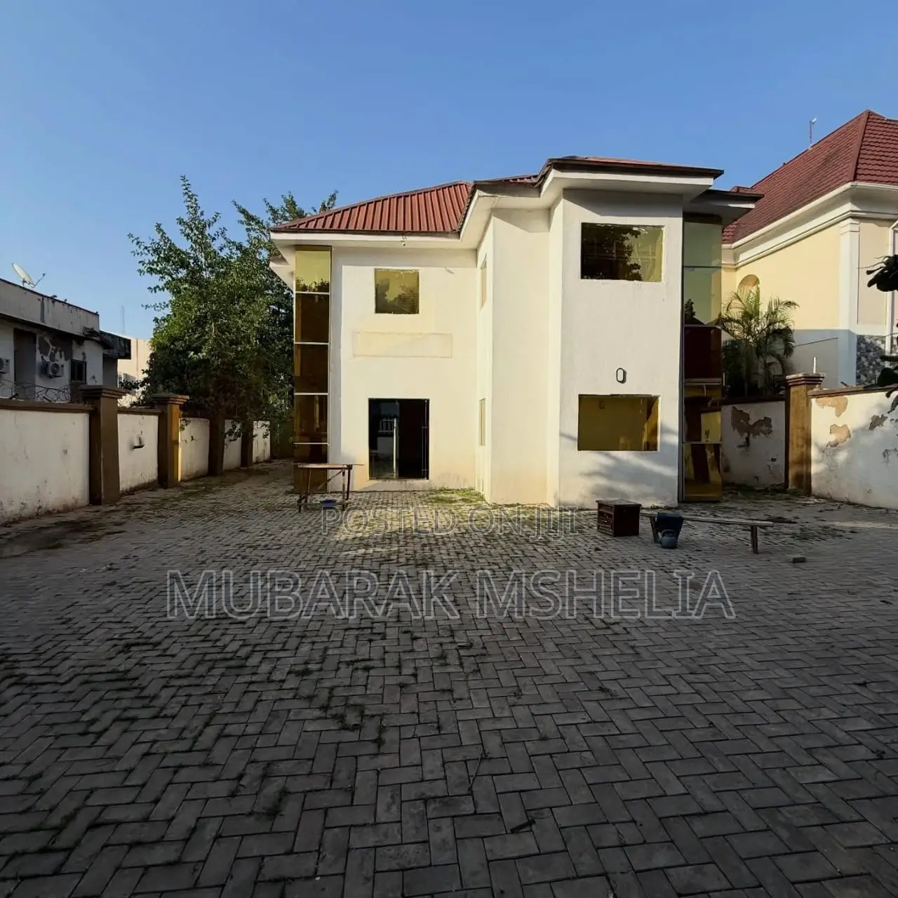 8bdrm Duplex in Wuse 2 for sale in Wuse 2