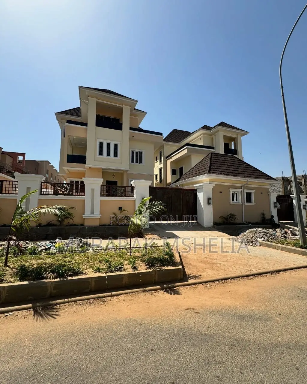 7bdrm Duplex in Guzape District for sale in Guzape District