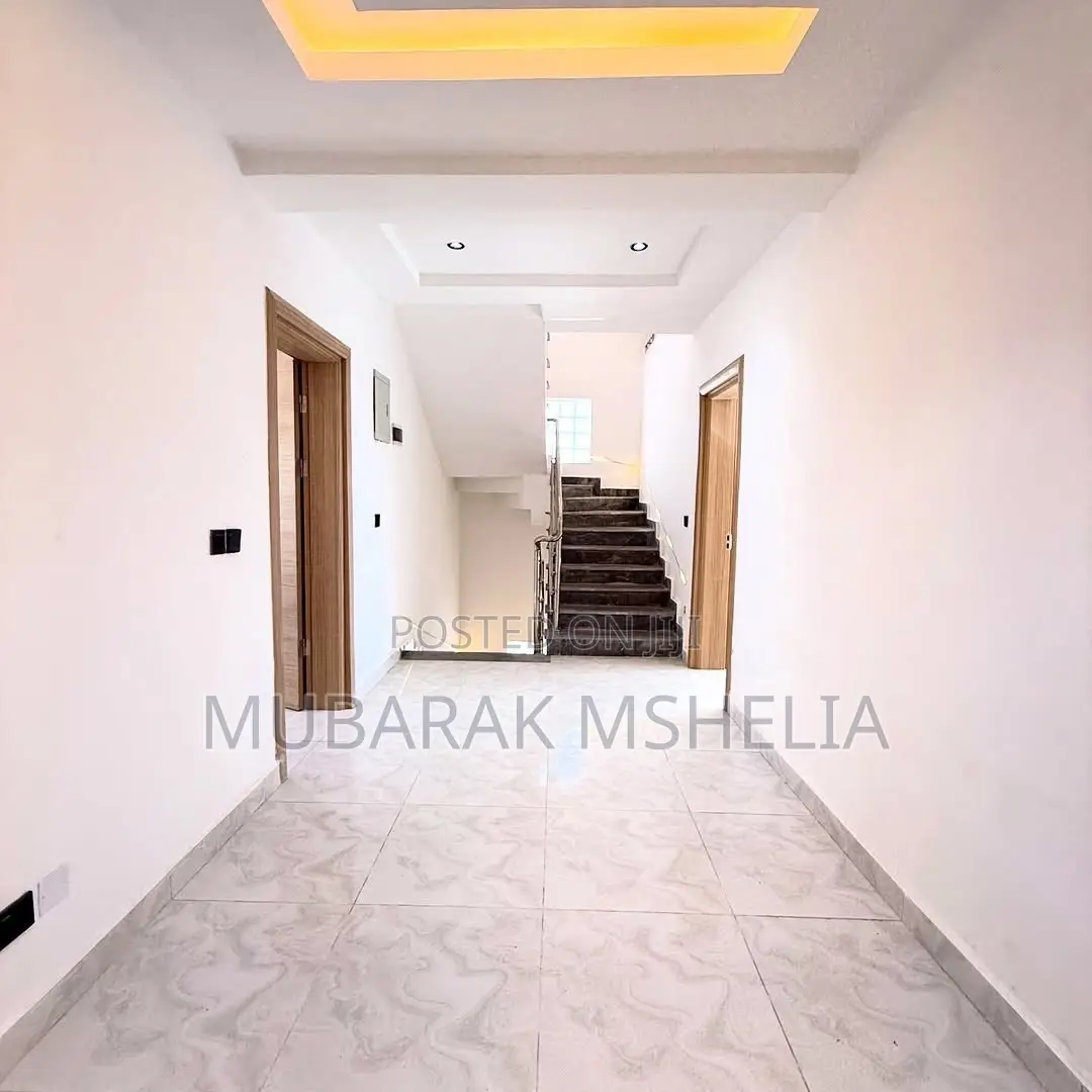 4bdrm Duplex in Jabi for sale in Jabi