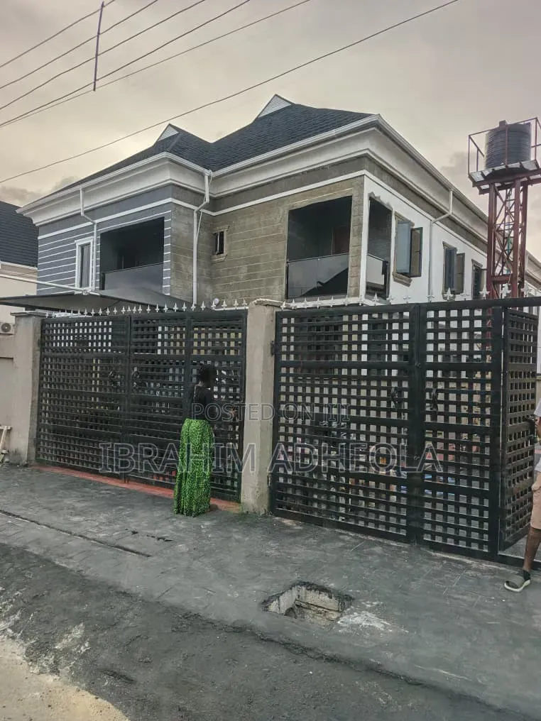 3bdrm Duplex in Maplewood Estate, New Oko Oba for sale in New Oko Oba