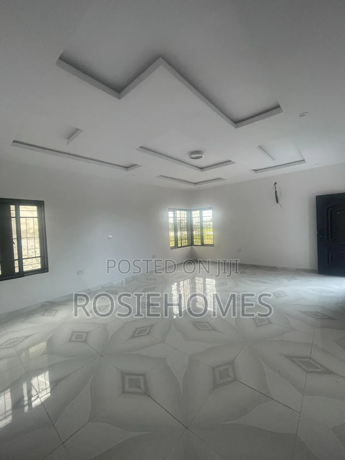 4bdrm Duplex in Vgc By Harris Drive for rent in VGC / Ajah