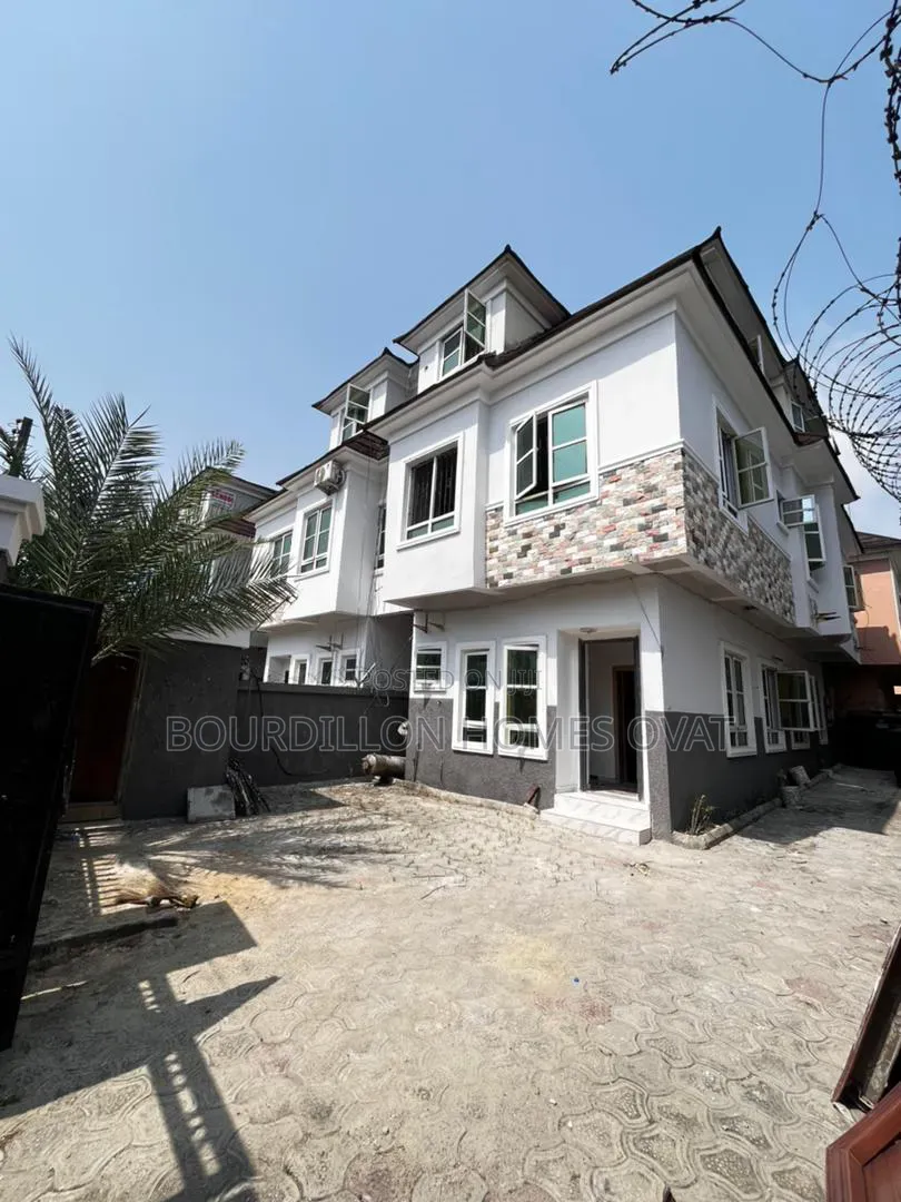 5bdrm Duplex in Chevron Alternative for sale in Chevron