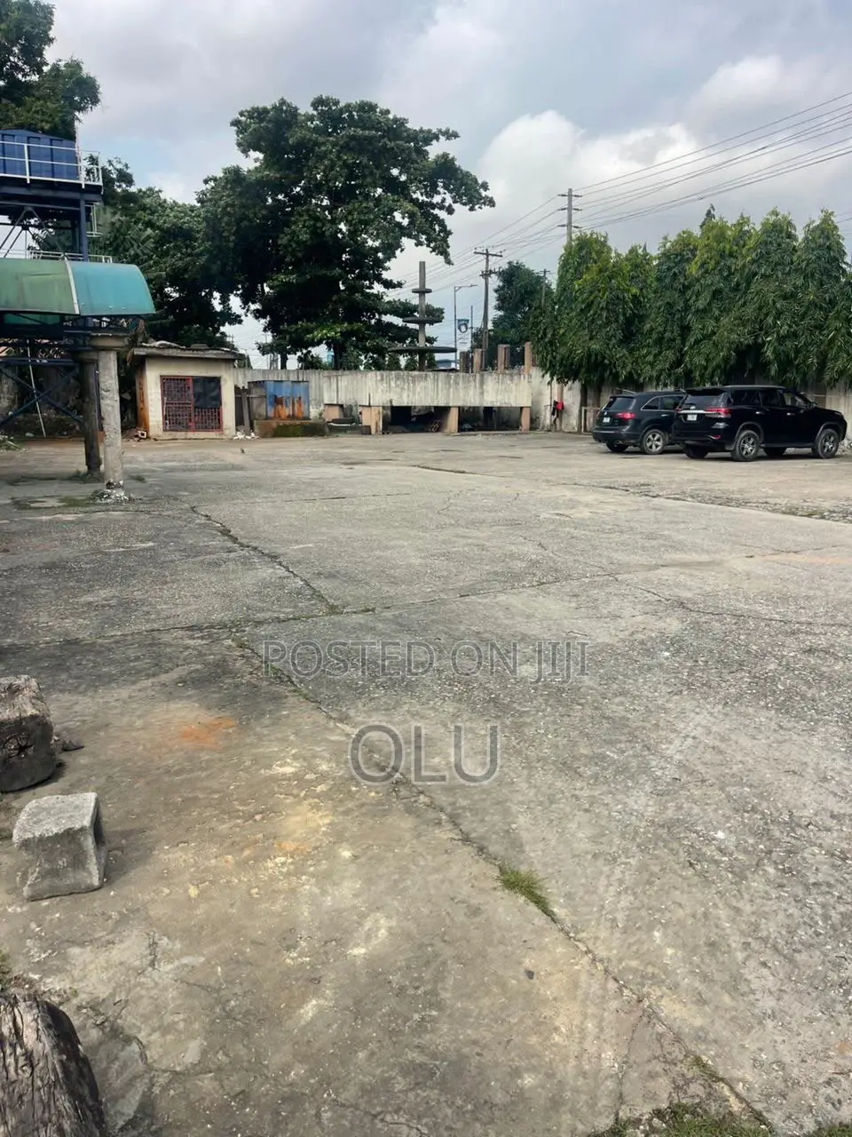 Very Big Warehouse on 14,000 SQM of Land in Ojota Lagos in New Garage / Ojota