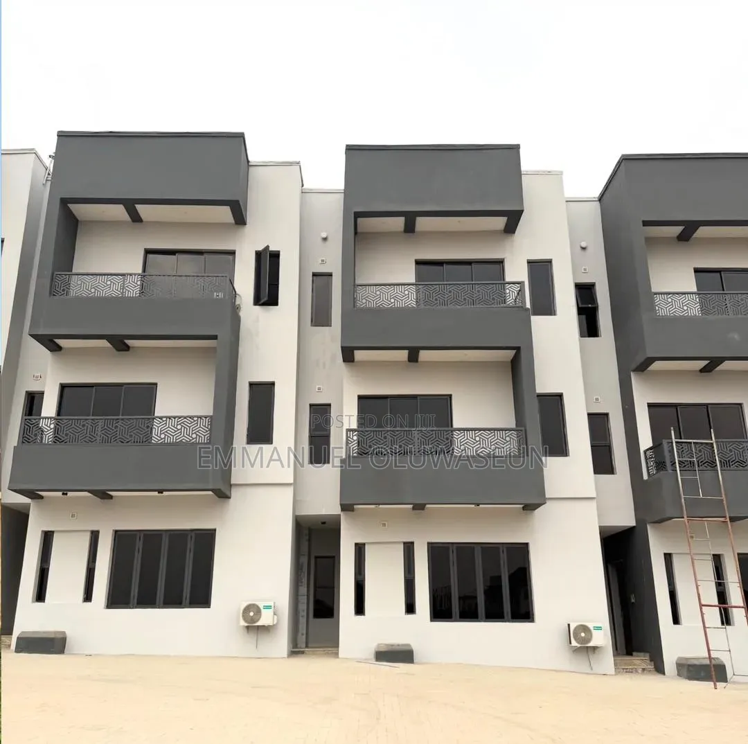 4bdrm Duplex in Guzape District for sale in Guzape District