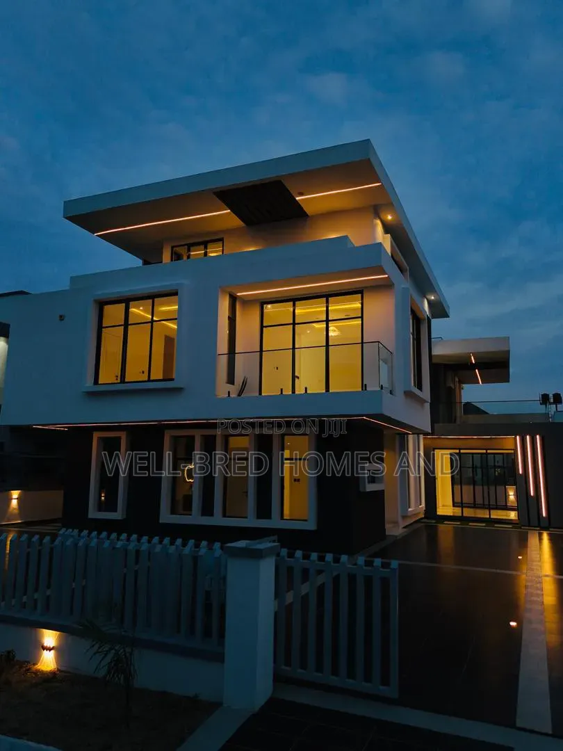 5bdrm Duplex in Lekki Phase 2 for sale in Lekki Phase 2