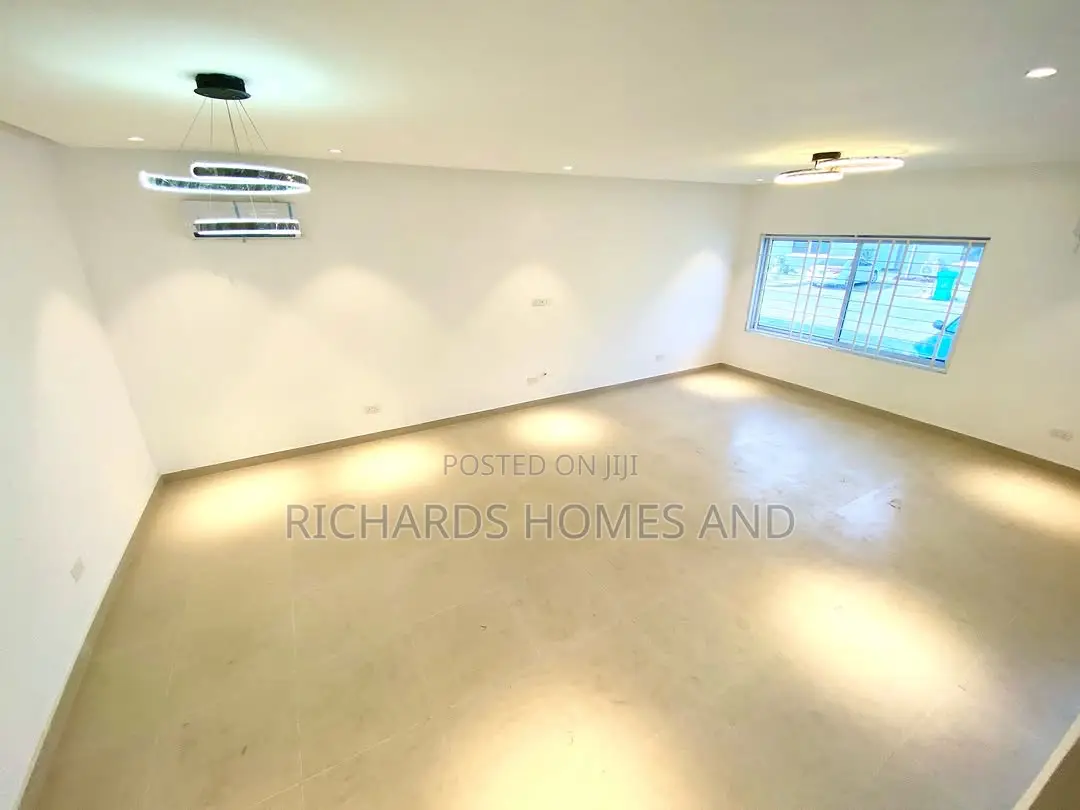 3bdrm Duplex in Ikate for rent in Ikate