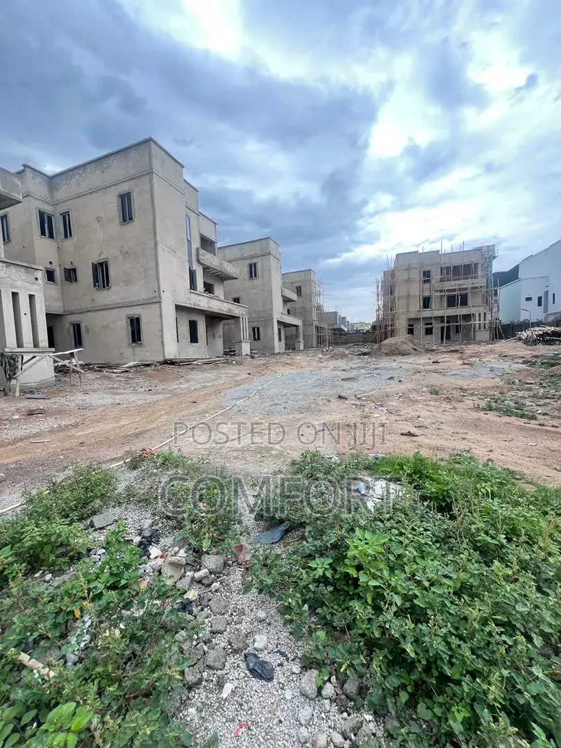 Furnished 4bdrm Duplex in Kado Estate for sale in Kado