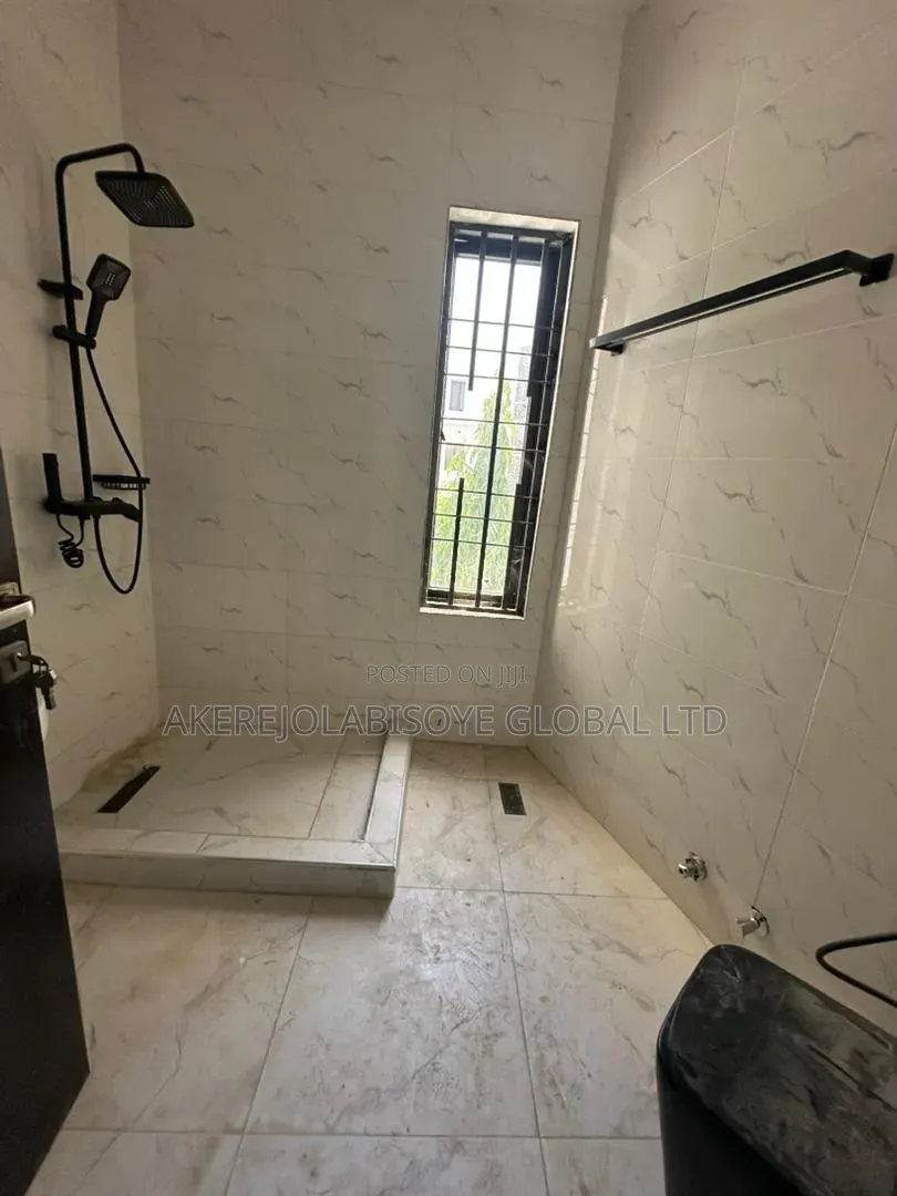 4bdrm Duplex in In An Estate Around for rent in Life Camp