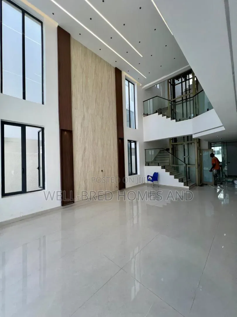 6bdrm Duplex in Lekki Phase 1 for sale in Lekki Phase 1
