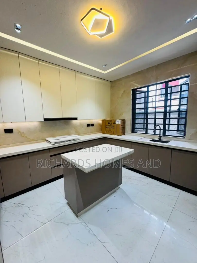 Furnished 4bdrm Duplex in Opebi for sale in Opebi