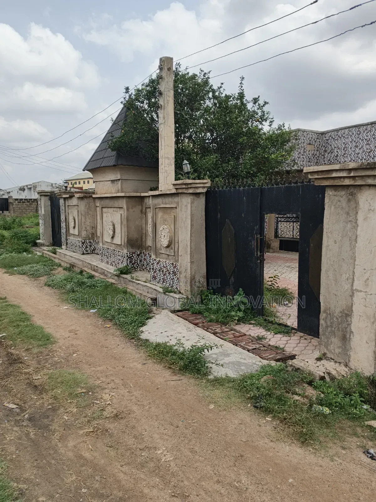 3bdrm Bungalow in Kute, Akobo for sale in Akobo