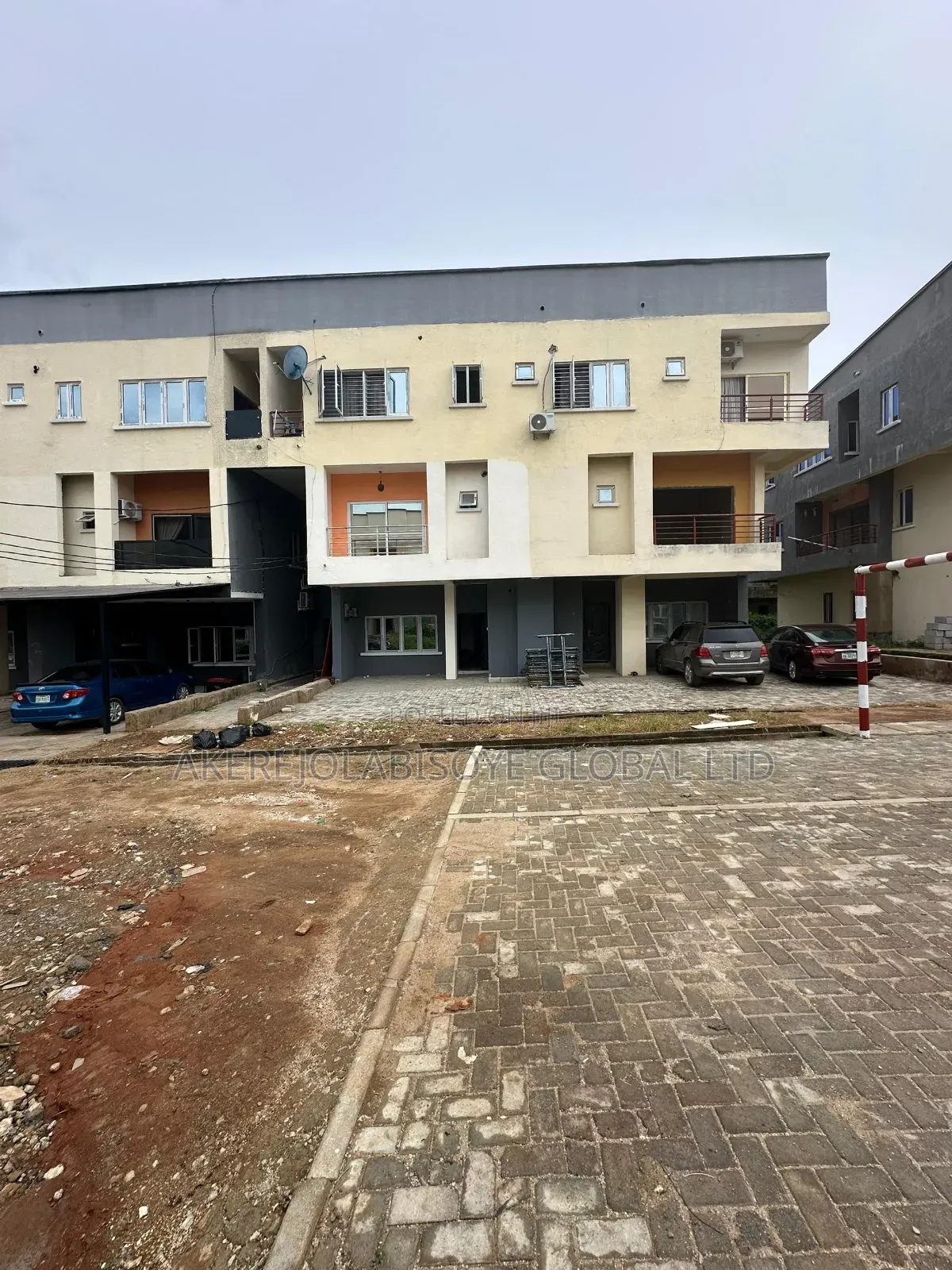 2bdrm Apartment in Paradise 2 Lifecamp for sale in Life Camp