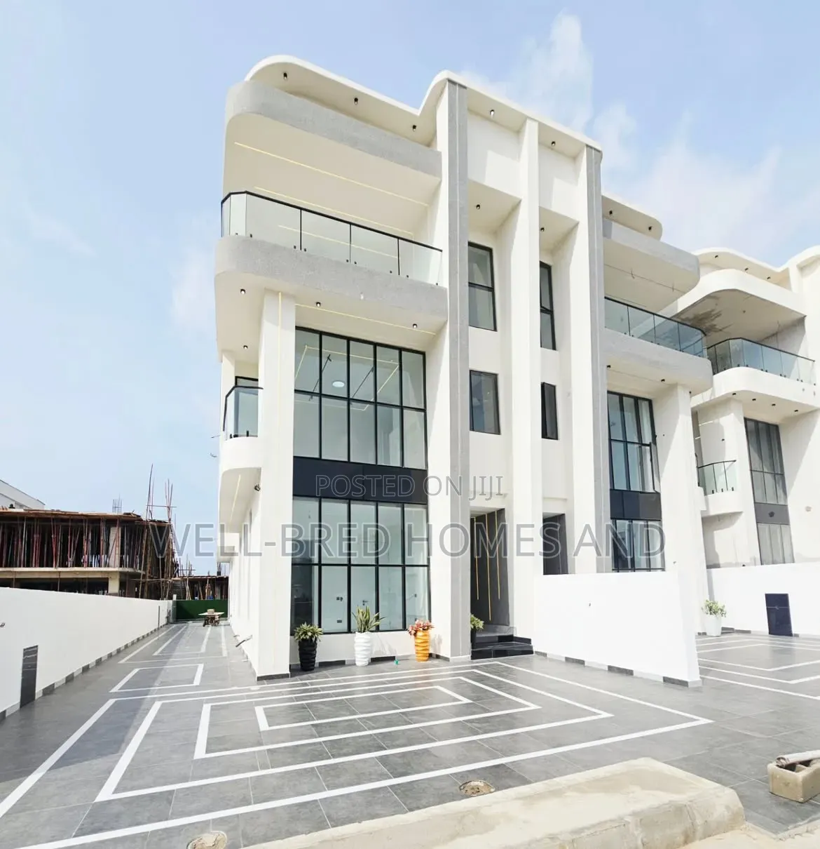 5bdrm Apartment in Lekki Phase 1 for sale in Lekki Phase 1