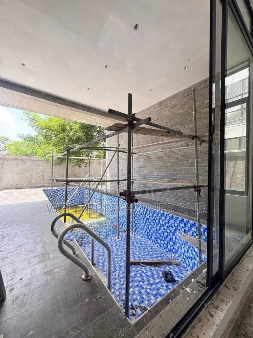 5bdrm House in Banana Island for sale in Banana Island