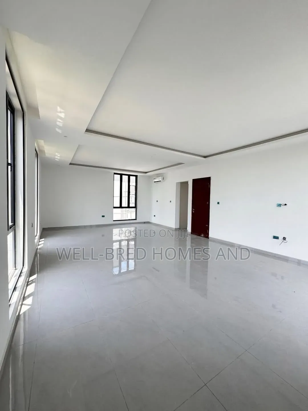 5bdrm House in Banana Island for sale in Banana Island
