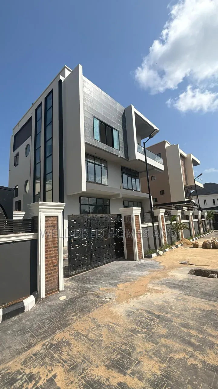 5bdrm Duplex in Old Ikoyi for sale in Old Ikoyi