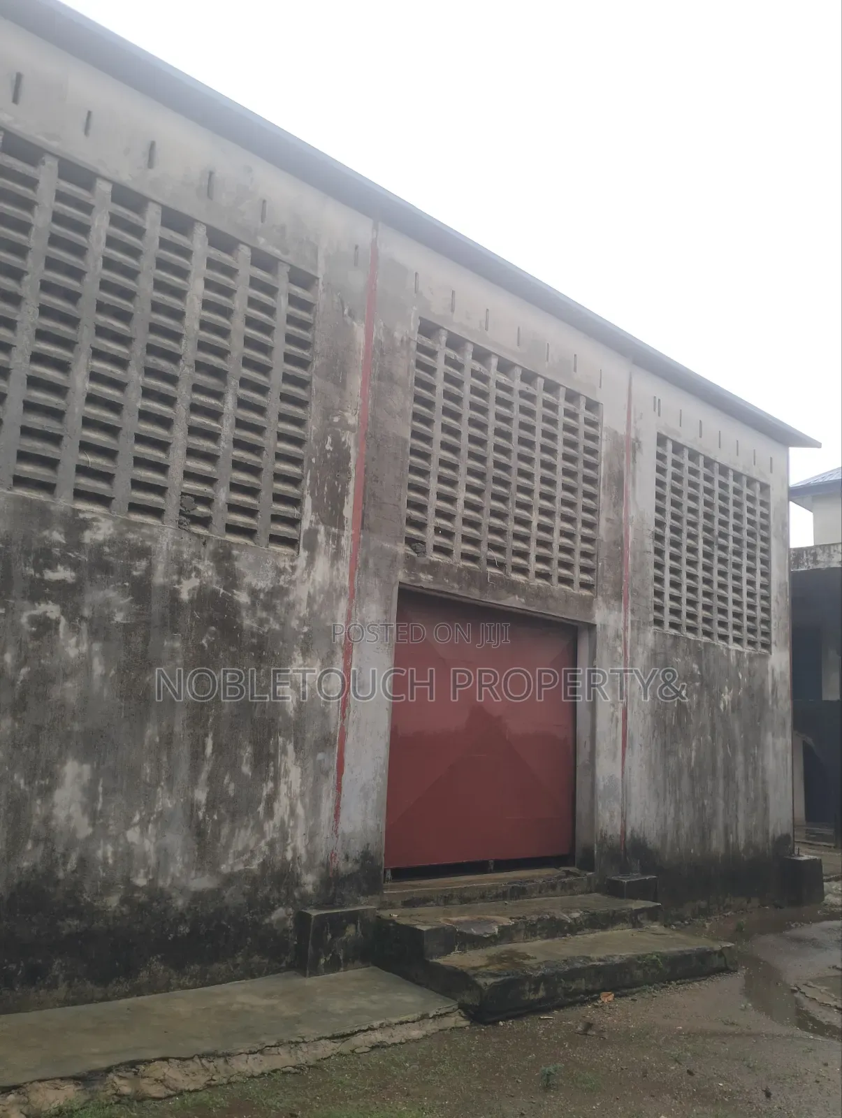 Commercial Warehouse With Office Complex Alone in the Compound in Council