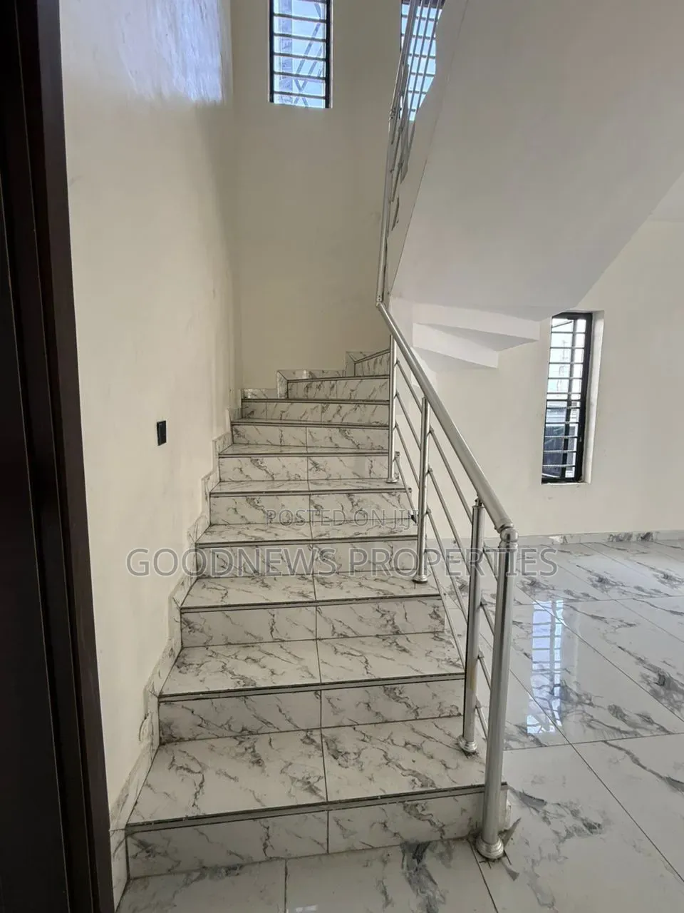 5bdrm Duplex in Orchid Road Lekki, Ikota for sale in Ikota