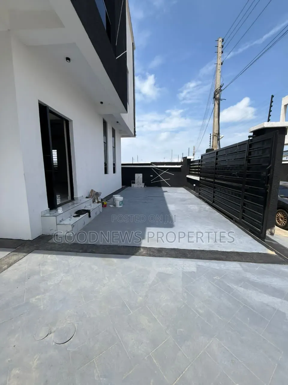 5bdrm Duplex in Orchid Road Lekki, Ikota for sale in Ikota