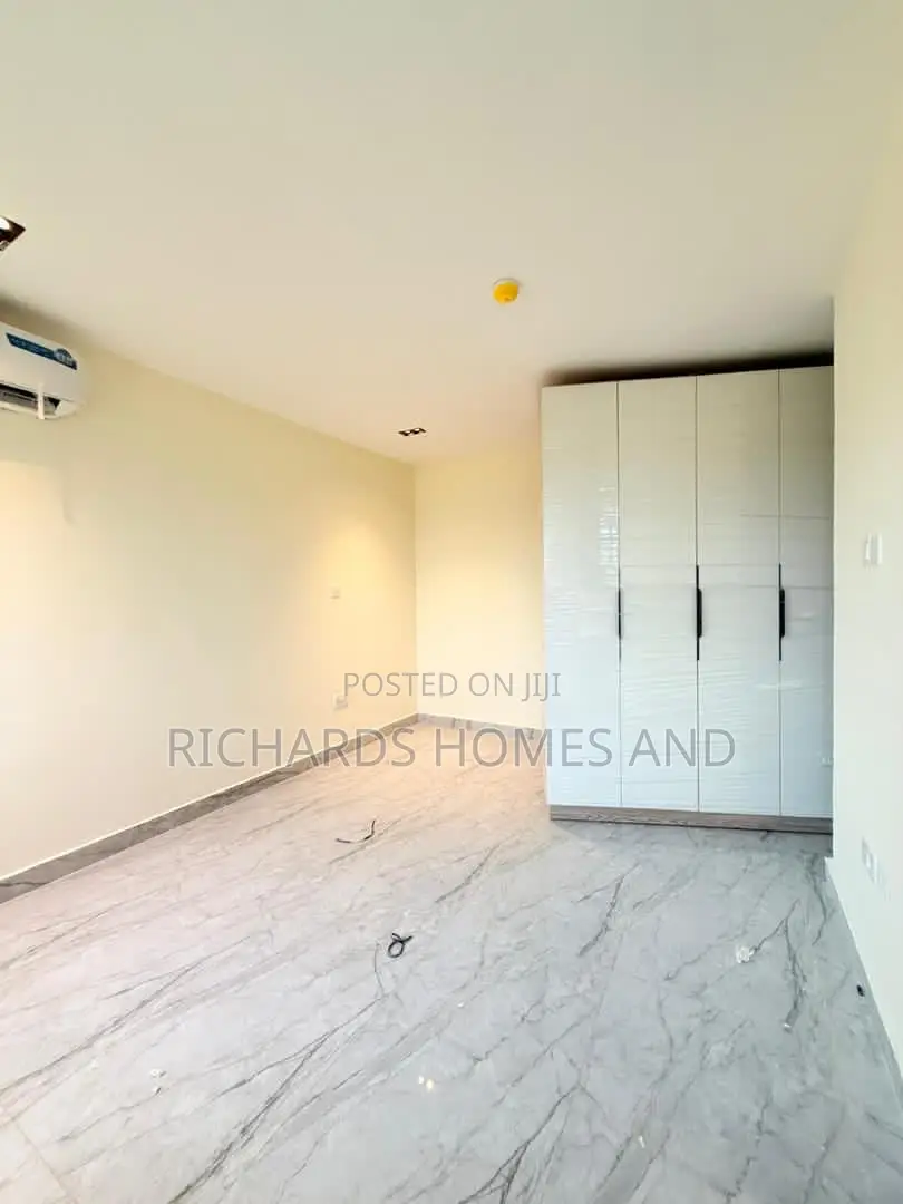 4bdrm Maisonette in Opebi for sale in Opebi