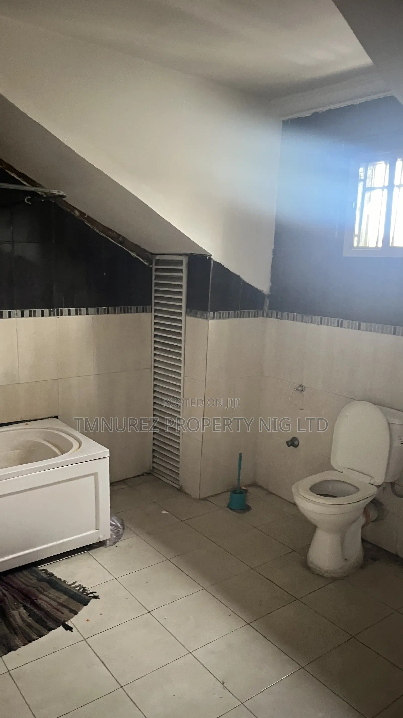 4bdrm Duplex in Main Lekki Phase 1 for rent in Lekki Phase 1