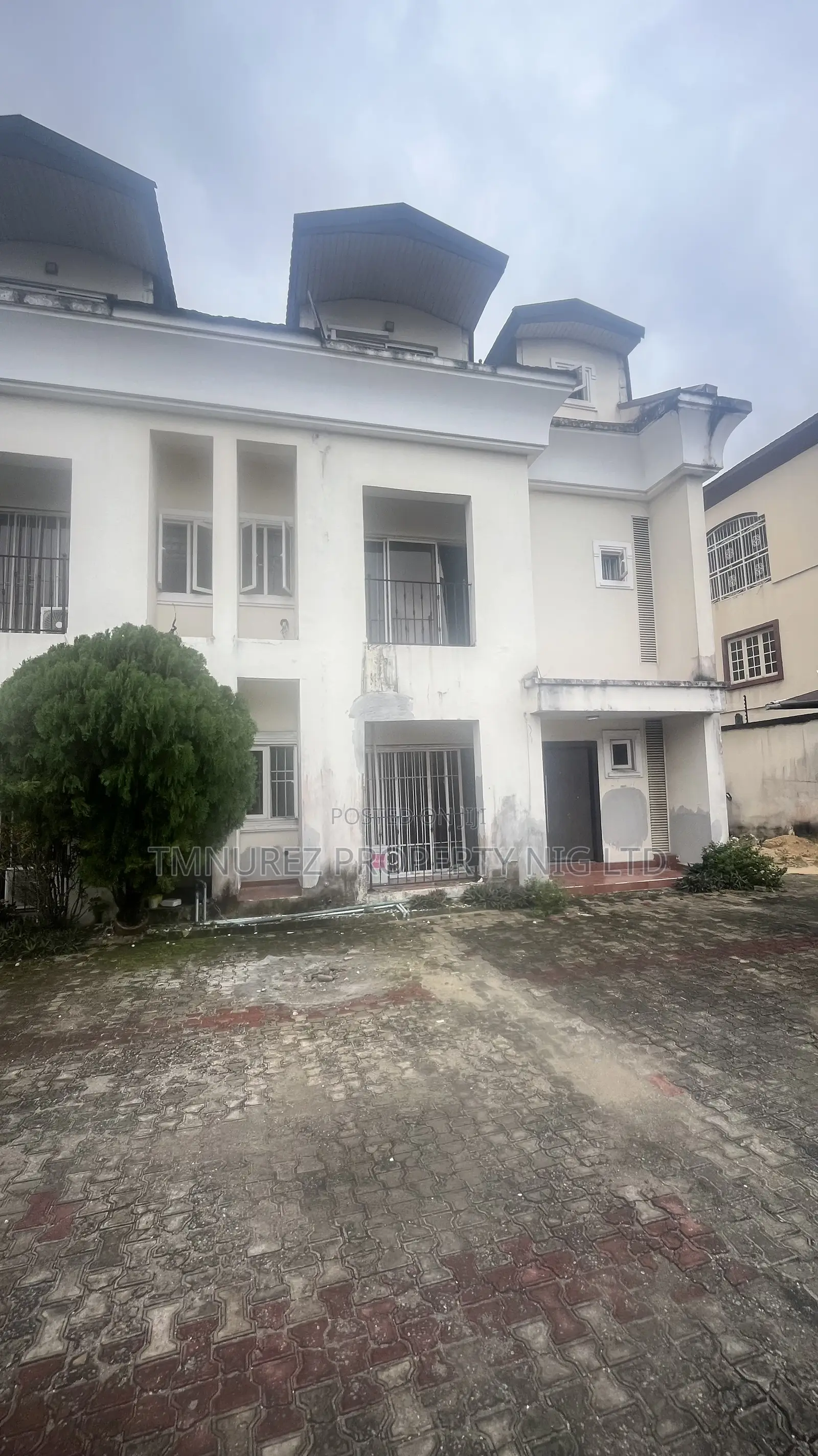 4bdrm Duplex in Main Lekki Phase 1 for rent in Lekki Phase 1