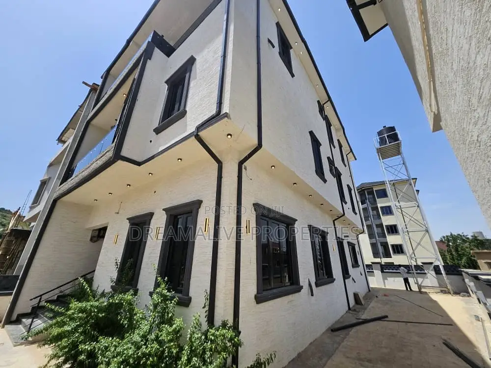 5bdrm Duplex in Katampe Extension for rent in Katampe Extension