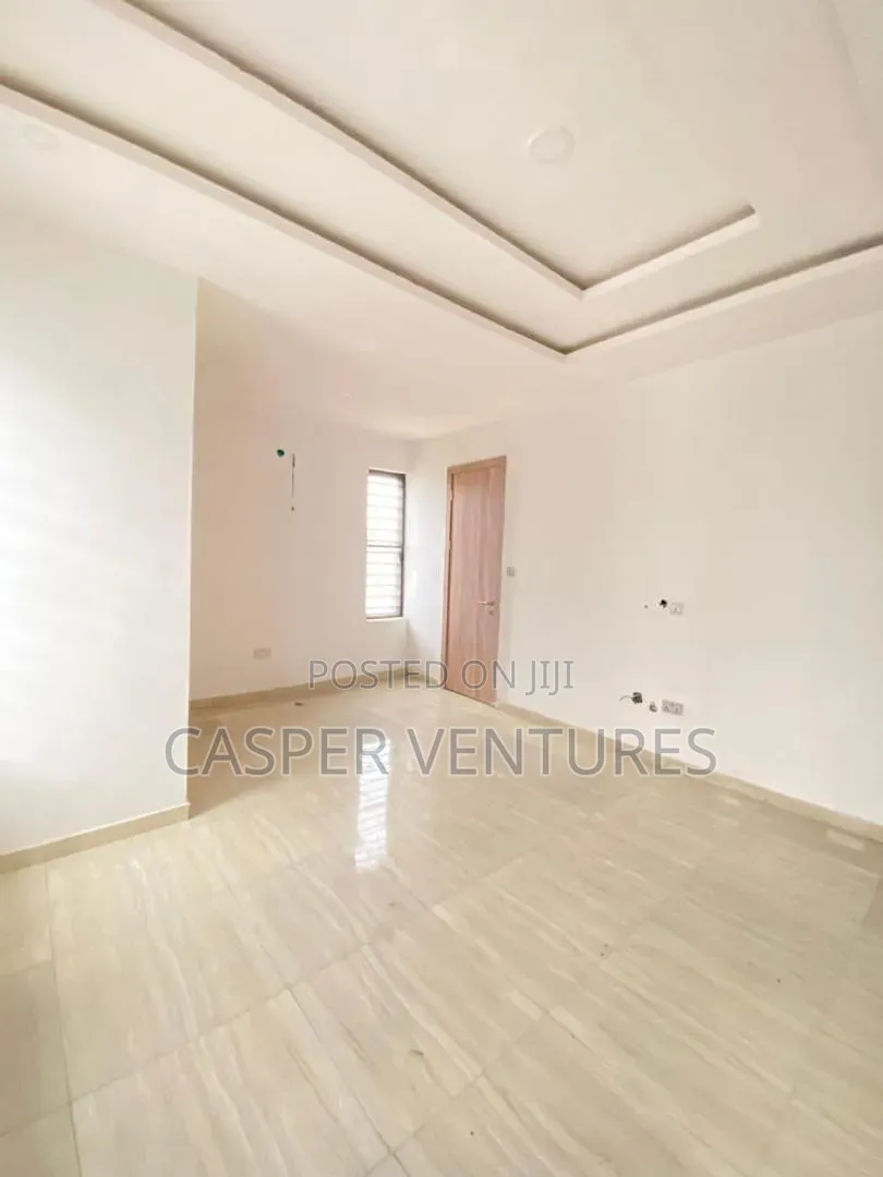 4bdrm Duplex in Lekki County, Ikota for sale in Ikota