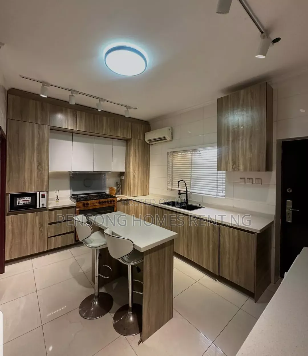 Furnished 4bdrm Duplex in Osapa London, Lekki Expressway for rent in Lekki Expressway