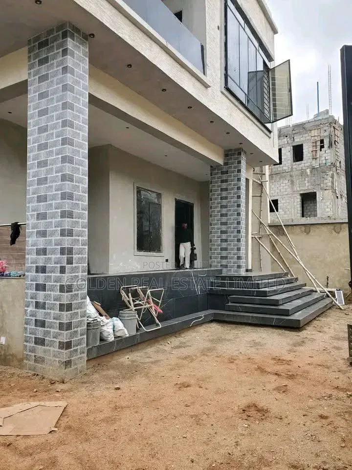 5bdrm Duplex in Katampe Extension for sale in Katampe Extension