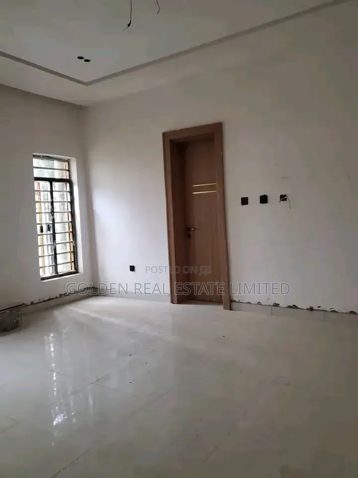 5bdrm Duplex in Katampe Extension for sale in Katampe Extension