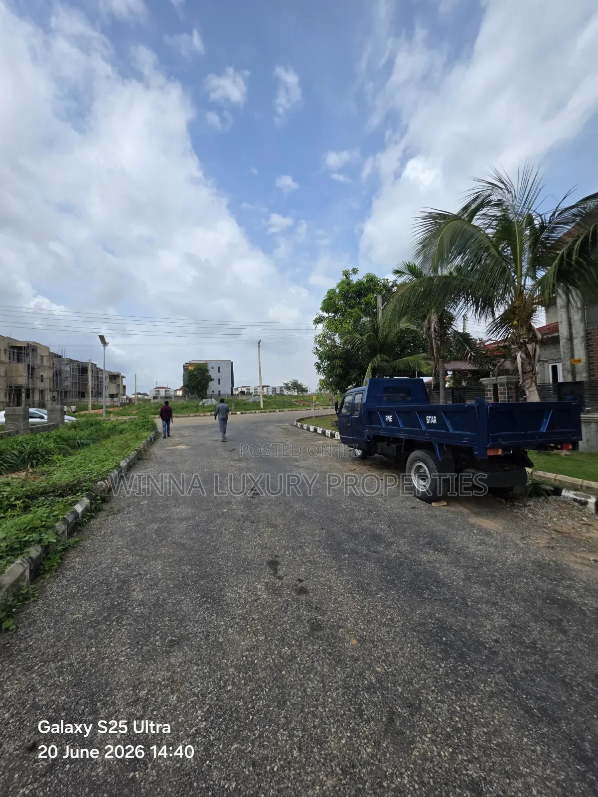 5bdrm Duplex in Lugbe District for sale in Lugbe District