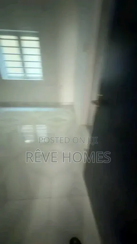 Furnished Mini Flat in Adekunle for rent in Adekunle