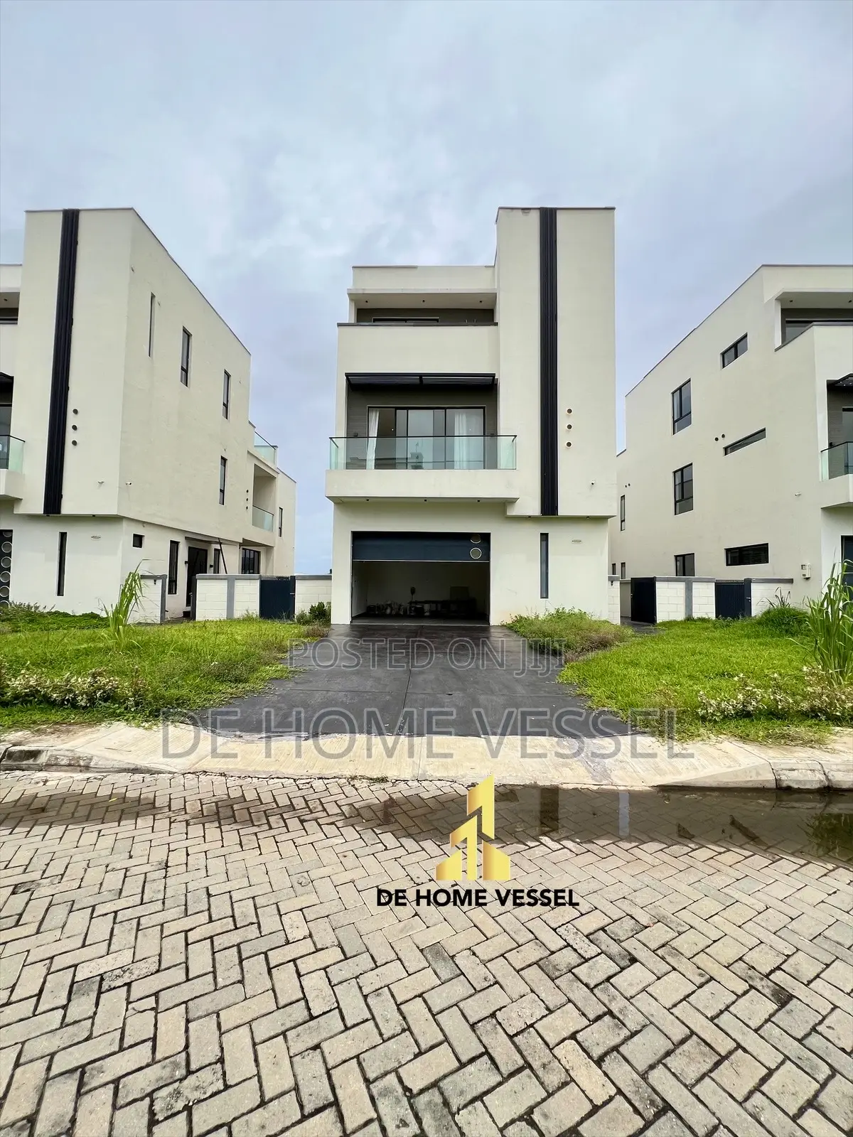 Furnished 5bdrm Duplex in VGC / Ajah for sale in VGC / Ajah