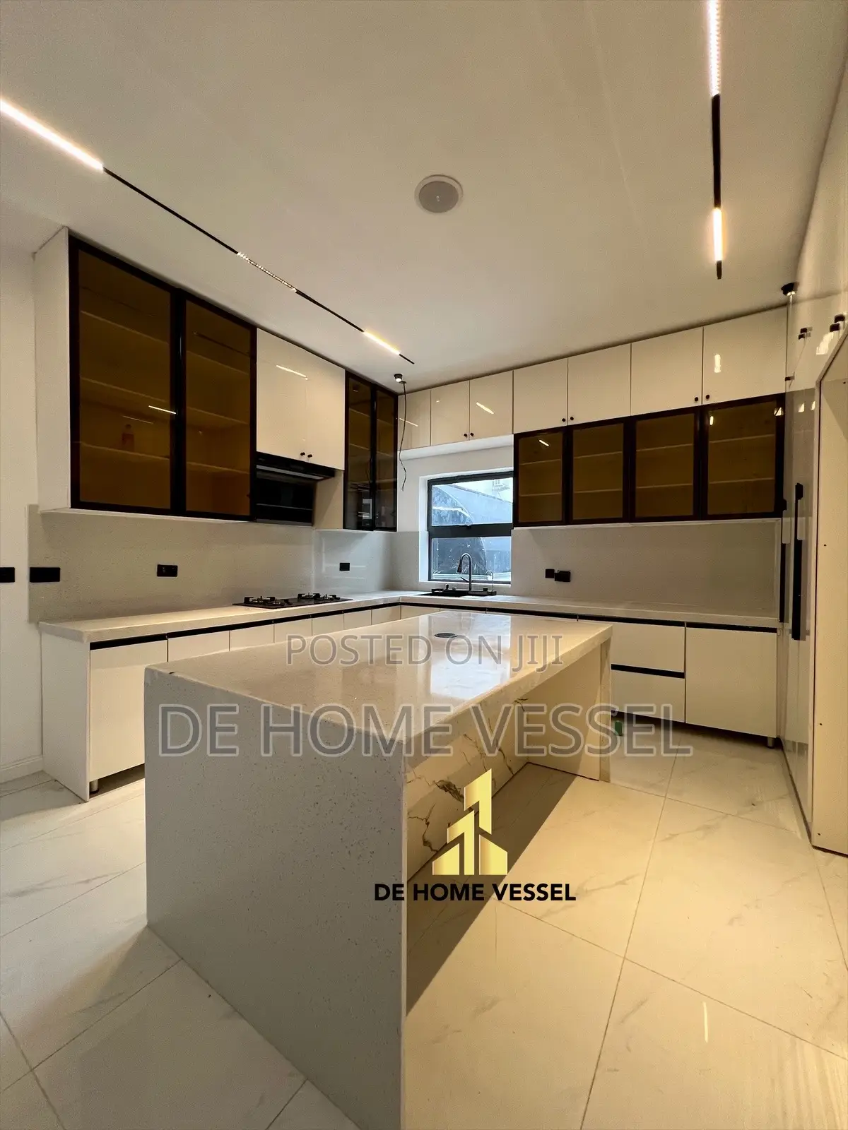 5bdrm Duplex in Lekki for sale in Lekki