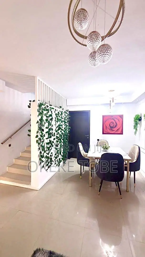 Three Bedroom Apartment Shortlet Lekki Phase 1 in Lekki Phase 1