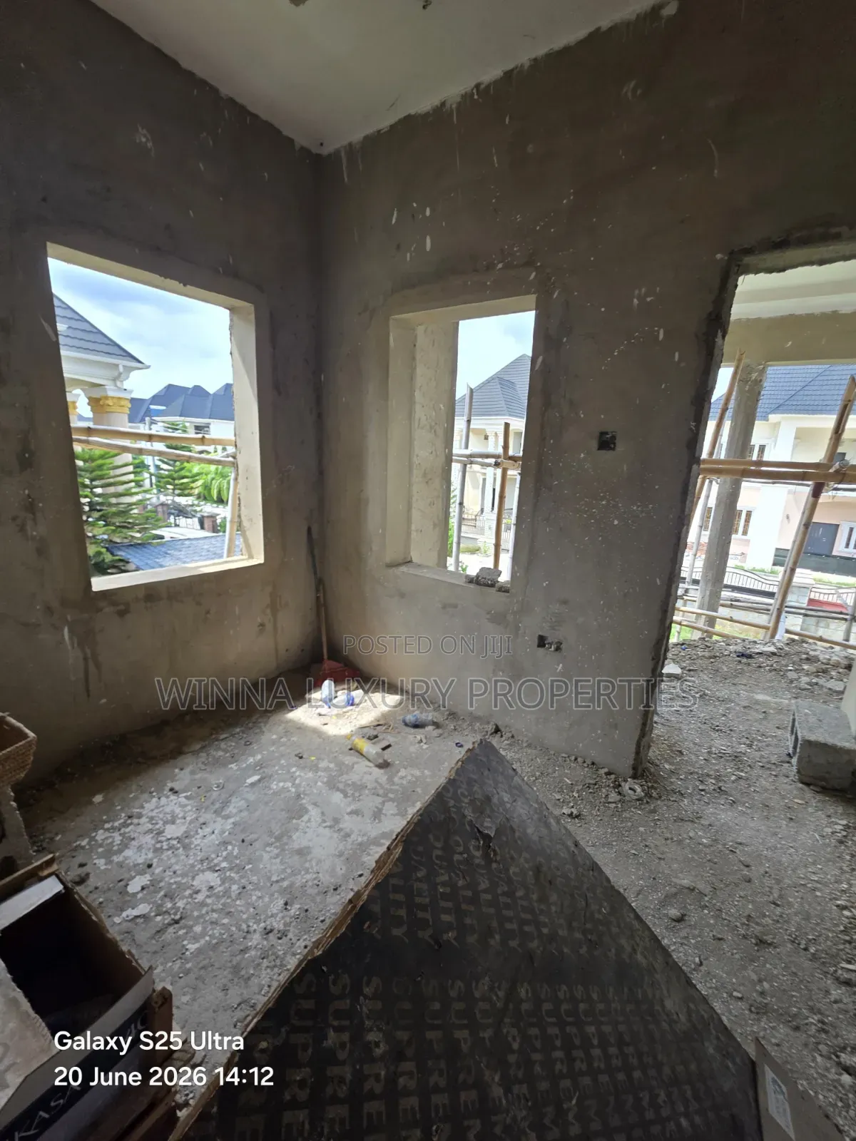5bdrm Duplex in River Park Estate, Lugbe District for sale in Lugbe District