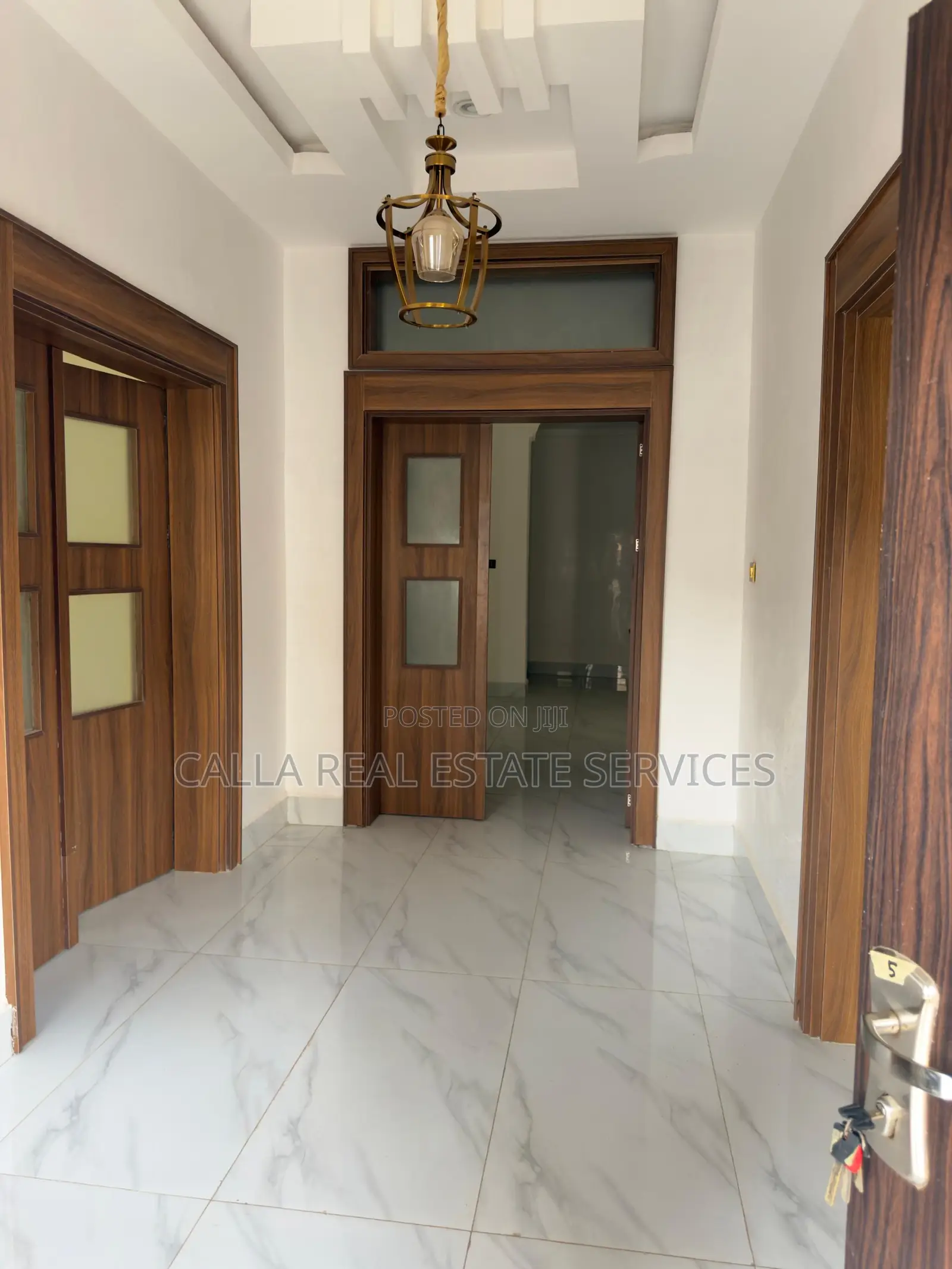 5bdrm Duplex in Karsana for sale in Karsana