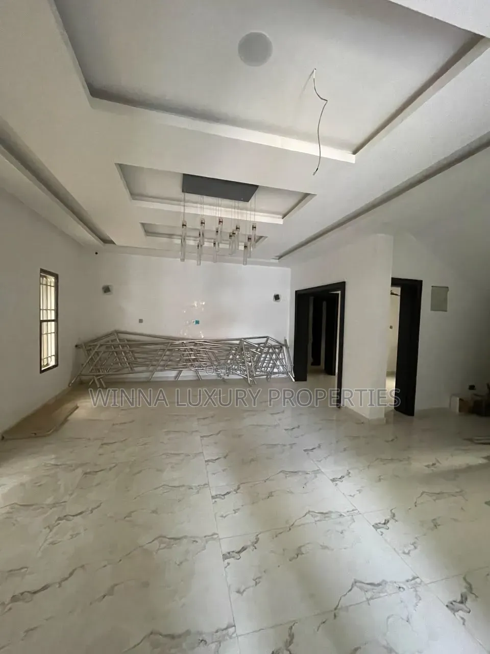 5bdrm Duplex in Apo Resettlement for sale in Apo District