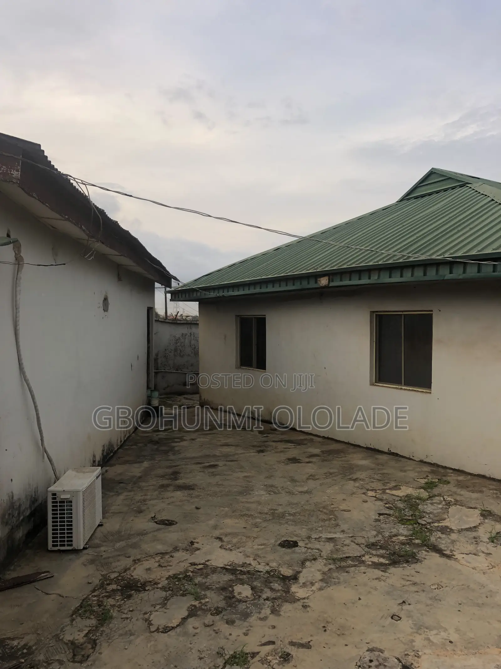3bdrm Apartment in Ijede / Ikorodu for sale in Ijede / Ikorodu