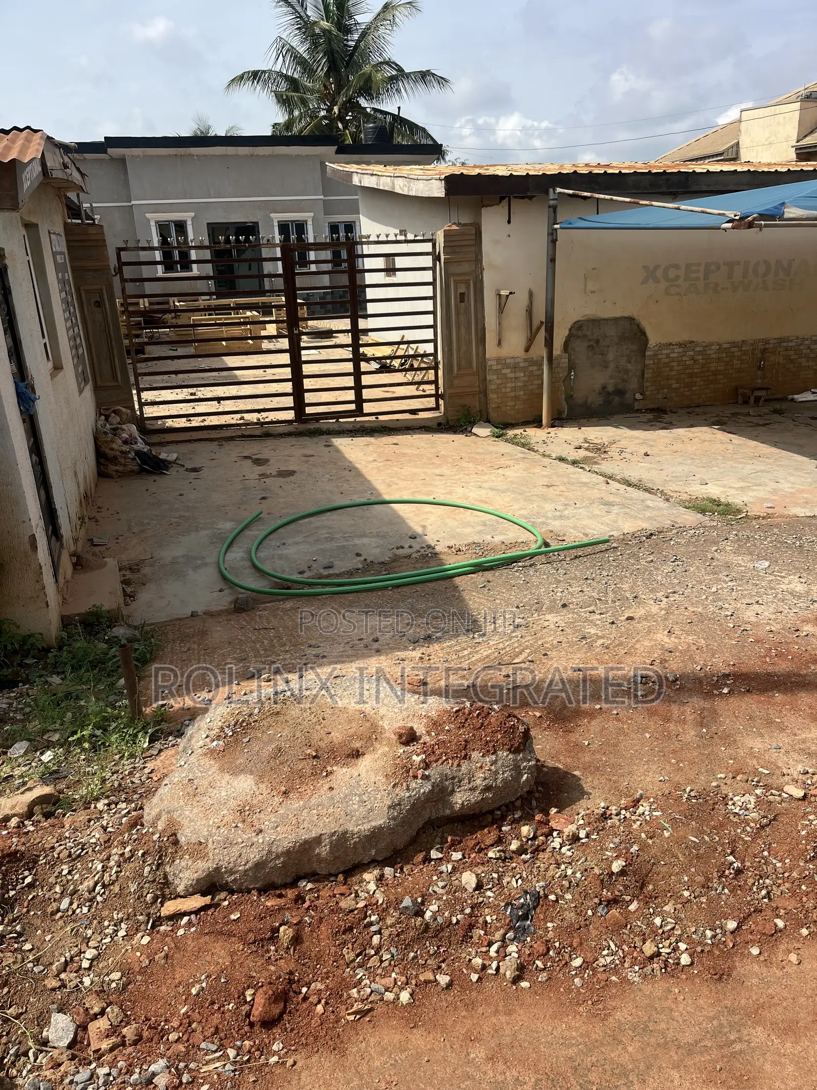 Car Wash Space in Odo Ona