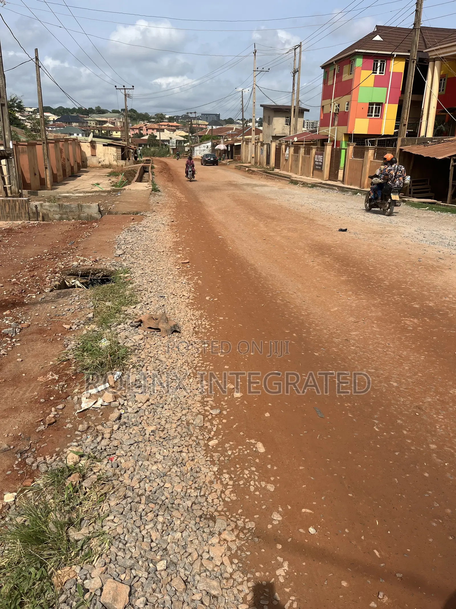 Car Wash Space in Odo Ona